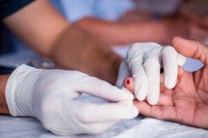 How to Do a Hemoglobin Test at Home Safely