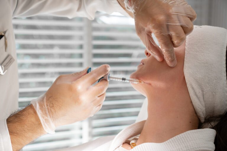 أسئلة وأجوبة حول الحشوات الجلدية في دبي