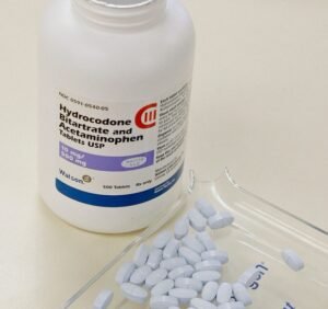 Hydrocodone: Indications, Warnings & Patient Guide 2026