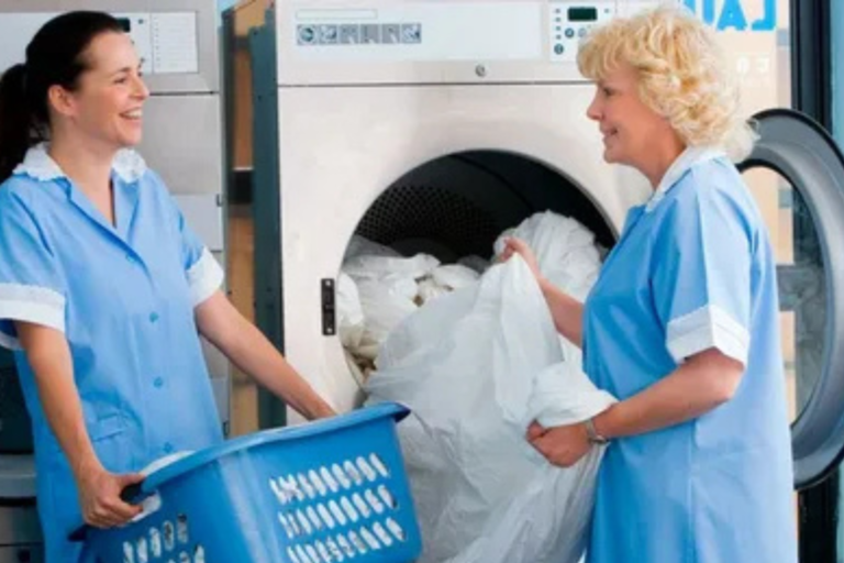 Why Businesses Need a Reliable Uniform Laundry Service