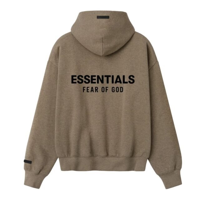 Essentials Streetwear: Build the Perfect Outfit in the UK