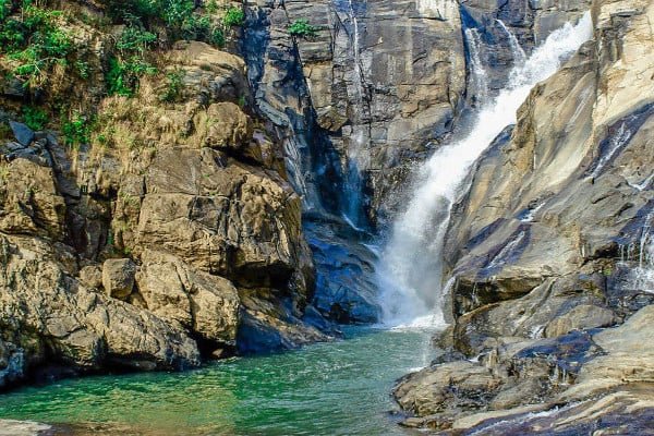 Kolhapur to Ratnagiri Cab fare