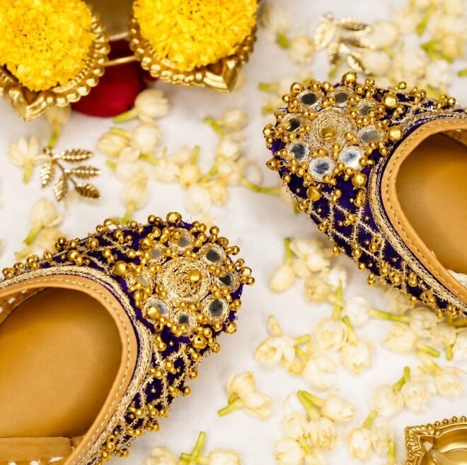 Why Women Love Handmade Punjabi Juttis