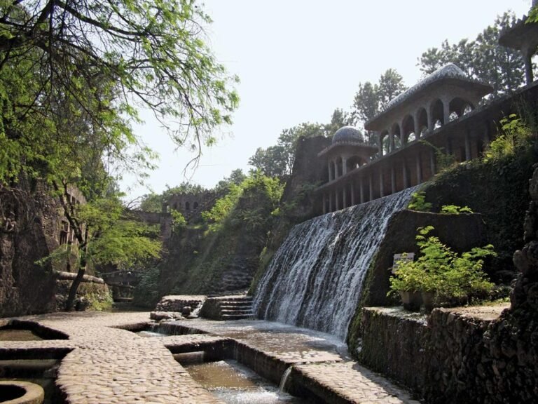 Outstation Taxi Chandigarh | Check Fare & Book A Cab Online