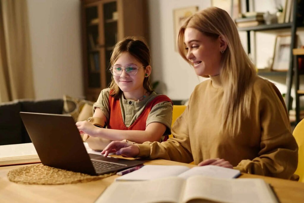 Online Tutoring in UAE – The Case for Using Two Tutors Instead of One Good One
